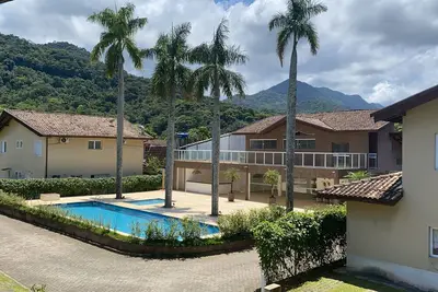 Image de Linda Casa em Condomínio na Praia de Boiçucanga