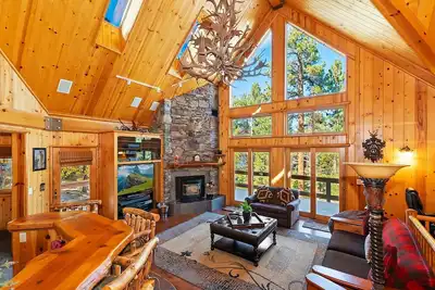 Image de Waterview Retreat: Luxury in Boulder Bay! Ev Charger! Hot Tub! Lake Views! Pool Table! Theater! Air Hockey!