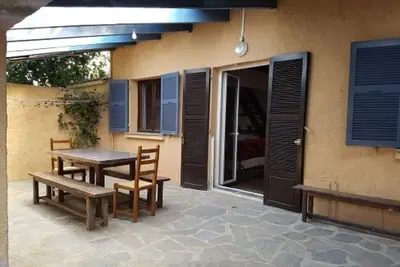 Image de Maison à 80 m de la plage située dans un hameau de 50 maisons au bord de mer