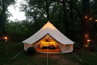 Image de Kings River Bell Tent Glamping