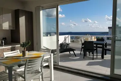 Image de Sea View Penthouse with large terrace Irom1-1