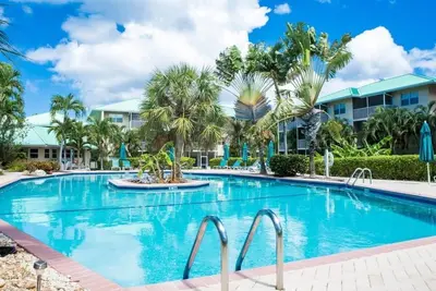 Image de Beach Living at Plantation Village (Blgs)