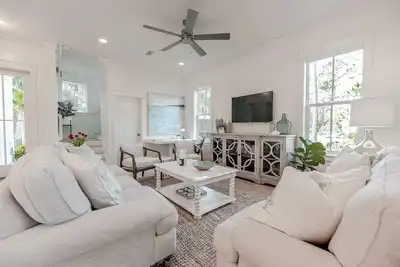 Image de Tranquil Tides | Private Beach Access in Seacrest | Pool, Bikes, Bonfires
