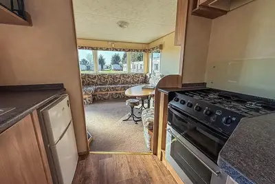 Image de Great 8 berth caravan for hire at Southview Holiday Park in Skegness ref 33097f