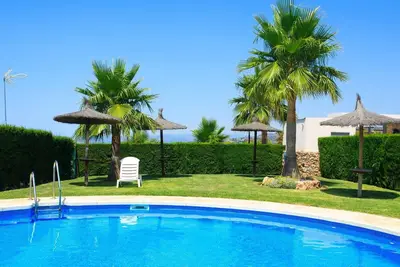 Image de Belle maison de vacances pour 5 personnes avec Wifi, climatisation, piscine, Tv et patio
