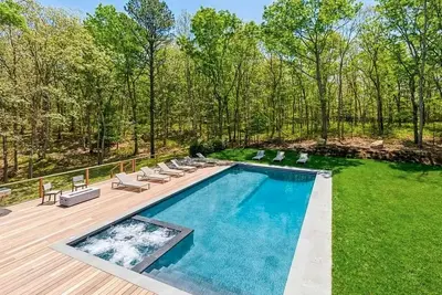 Image de Modern Retreat - Heated Pool, Jacuzzi, Private Tennis Court, Basketball & Gym