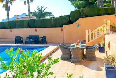 Belle maison de vacances privée avec climatisation, piscine privée, Wifi, Tv, terrasse et parking