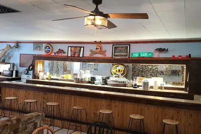 Image de Jake's Bed & Bar 3br, 7 beds, Sxs Snowmobile Trail Access, Fire Pit, Grill, Wifi