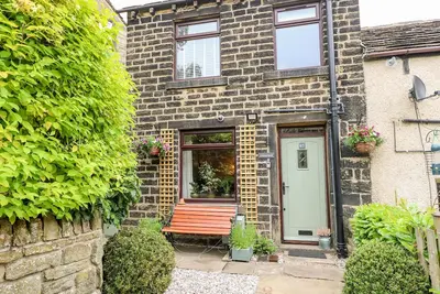 Image de Geraldene, romantic, character holiday cottage in Holmfirth