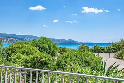 Image de T3 climatisé à 50m de la plage avec loggia et parking