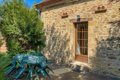 Image de Charmante maison de campagne avec jardin, idéale pour visiter la Dordogne et la Vézère