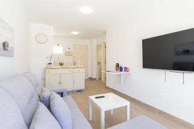 Image de Appartement moderne avec piscine à El Castillo - Home For Guest