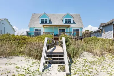 Image de Oceanfront Luxury Home with Large Deck & Direct Beach Access - No Egrets
