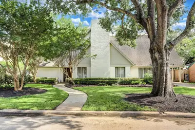 Image de Accessible  Home Walking Distance to the Medical Center and Rice University