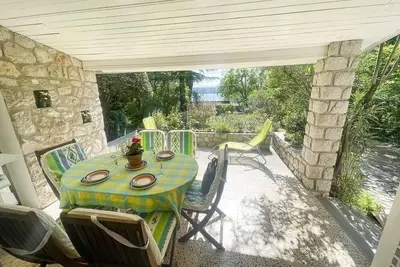 Image de Appartement de vacances Jadranovo pour 1 - 5 personnes avec 2 chambres à coucher - Appartement de va