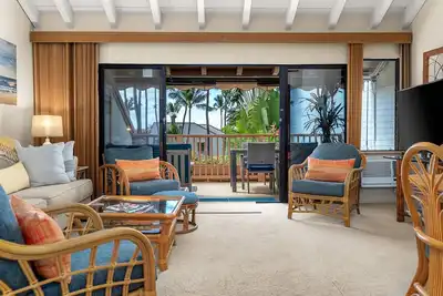 Image de Steps to Kamaole beaches/Upgraded kitchen & baths/2 Pools/Tennis/Close to Wailea