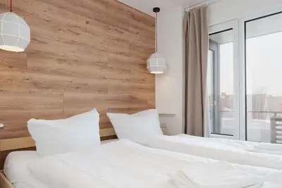 Image de Modern apartment near the beach with beach chair