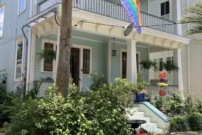 Image de Tropical Oasis blocks from Jazz Fest