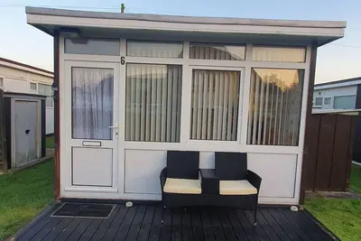 Image de Cosy Relaxing Chalet very close to beach and tour bus