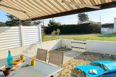 Image de Maison Tout Confort avec Mezzanine à 300m de la Plage - Wifi, Terrasse, Parking Privé