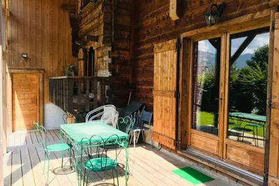 Image de Chalet calme et atypique, 8-10 pers. , avec terrasse, parking et Wi-Fi inclus à Samoëns