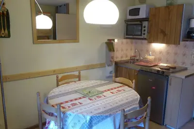 Image de Studio au centre du village de Samoëns, avec balcon, proche ski-bus, animaux acceptés