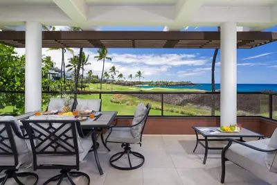 Image de ❤️PiH❤️ Ocean Gem Villa ★ Ocean Front ★ Walk to Private Beach Club ★ Bikes
