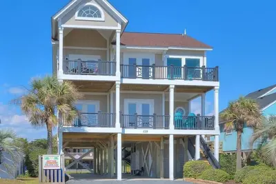Image de 4br/3. 5ba Home - 2nd Row, Ocean Views, Walk to Beach, Pool, Sleeps 14