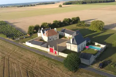 Image de Gîte Les Treilles, au cœur des Châteaux de la Loire (6 pers. ) Piscine privée
