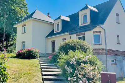 Image de Magnifique maison avec cheminée proche mer sans vis a vis et grand jardin