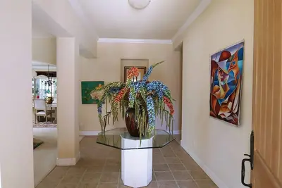 Image de Luxurious Tuscan style 3000 sf Gated Community