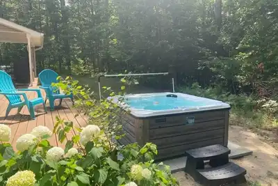 Image de Bissell Creek Woodside Cottage - Dog Friendly with Hot Tub!