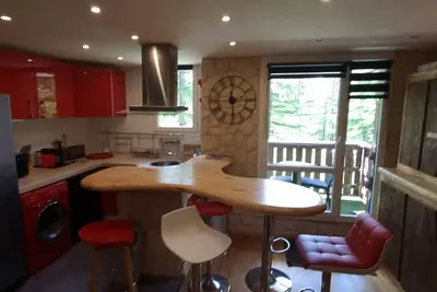 Image de Appartement* Wifi * Spacieux * Moderne *4\/5 Personnes