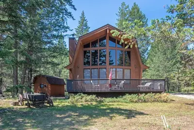 Image de â›°Mountain Getawayâ›° | Hot Tub | Fire Pit | Pool Table