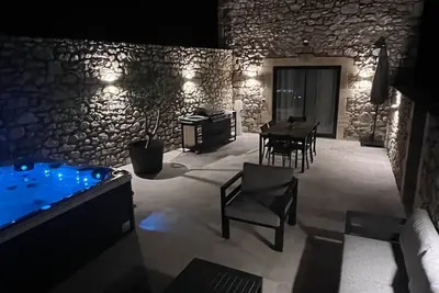 Image de Gite 5 Etoiles Avec Jacuzzi Au Domaine Du Grand Cru