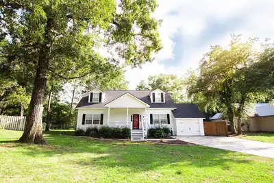 Image de Very comfortable and spacious home for the whole family! Near Parris Island