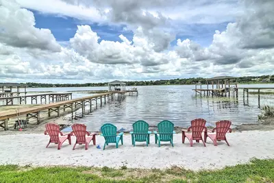 Image de Florida Family Home w/ Dock on Saw Mill Lake!