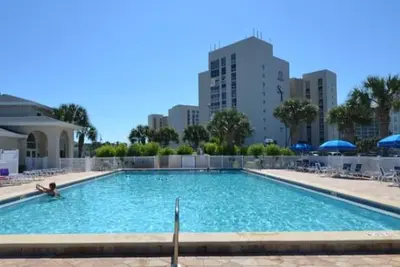 Image de Wow! ! Beachfront Condo with Amazing Views - Shoreline Towers 2104