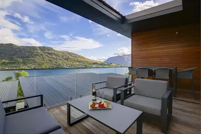 Image de Stunning Views at Frankton