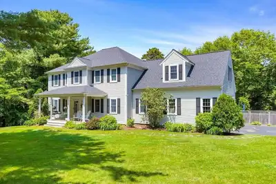 Image de The Escape: 028-Y Big, Custom Built with Pool, Hot Tub in Yarmouth Port