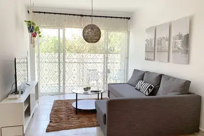 Image de 6 Perfect - Modern Apt in Great Location 3br/2ba