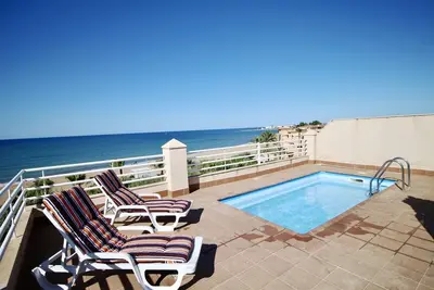 Image de Location de vacances merveilleuse  avec piscine communale à Denia, sur la Costa Blanca, Espagne pour 4 personnes