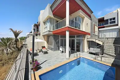 Image de Villa View Grand avec vue sur la mer au Teide, piscine privée et Wi-Fi haut débit
