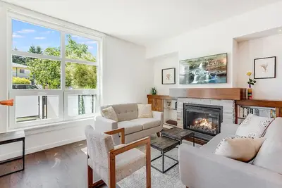 Image de Cedar Hill Sunlit Stay - A Bright and Spacious Modern Home
