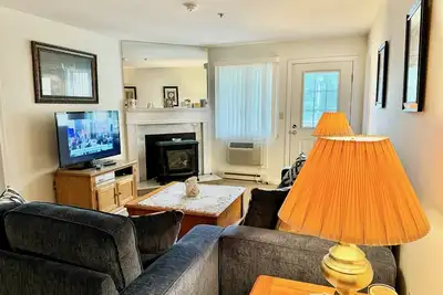 Image de Cozy vacation condo at the Nordic Inn which features great family game
