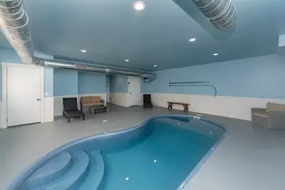 Image de Massive Luxury Lodge by Wisp w/ Pool and Game Area