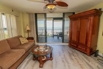 Image de Sand Dollar 2-201 Direct Oceanfront Corner Unit