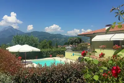 Casa Patrizia, piscine privée, à distance de marche des restaurants de Barga!