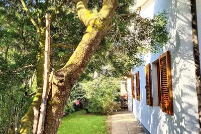 Image de Homerez - Maison à Lacona avec jardin