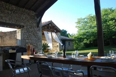 Image de house classified **** with private swimming pool on 2 hectares with view